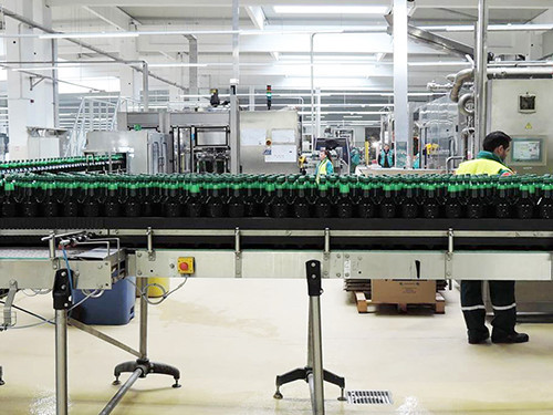 CS FB 011 Molson Coors BG 0