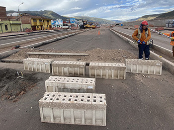 Ampliación y mejora de vía expresa, Cusco, Perú Ampliación y mejora de vía expresa, Cusco, Perú
