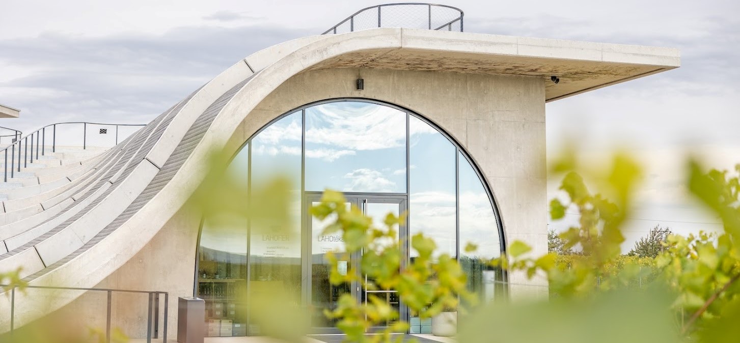 LAHOFER winery